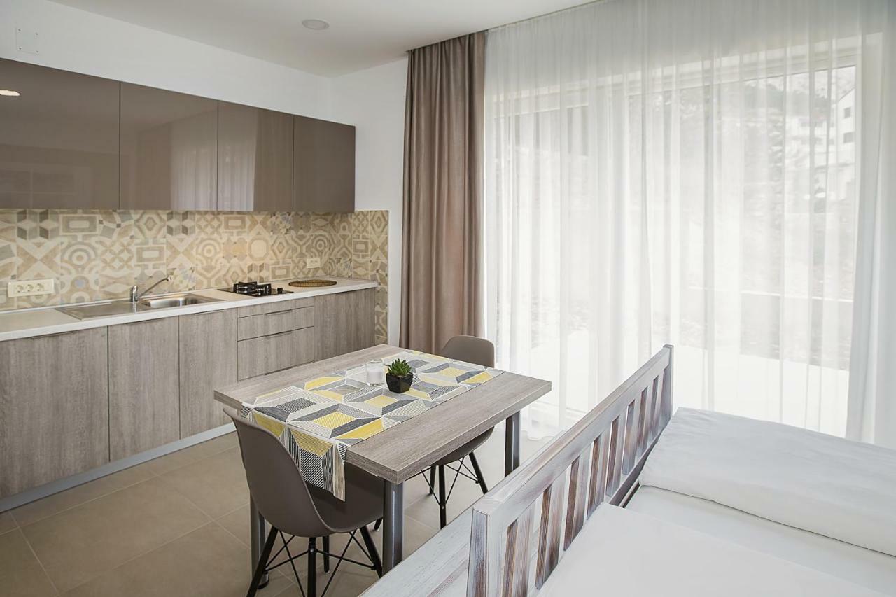 Apartments Capic Niko Baška Eksteriør bilde